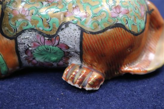 A pair of Canton porcelain shi shi, 4.75in.